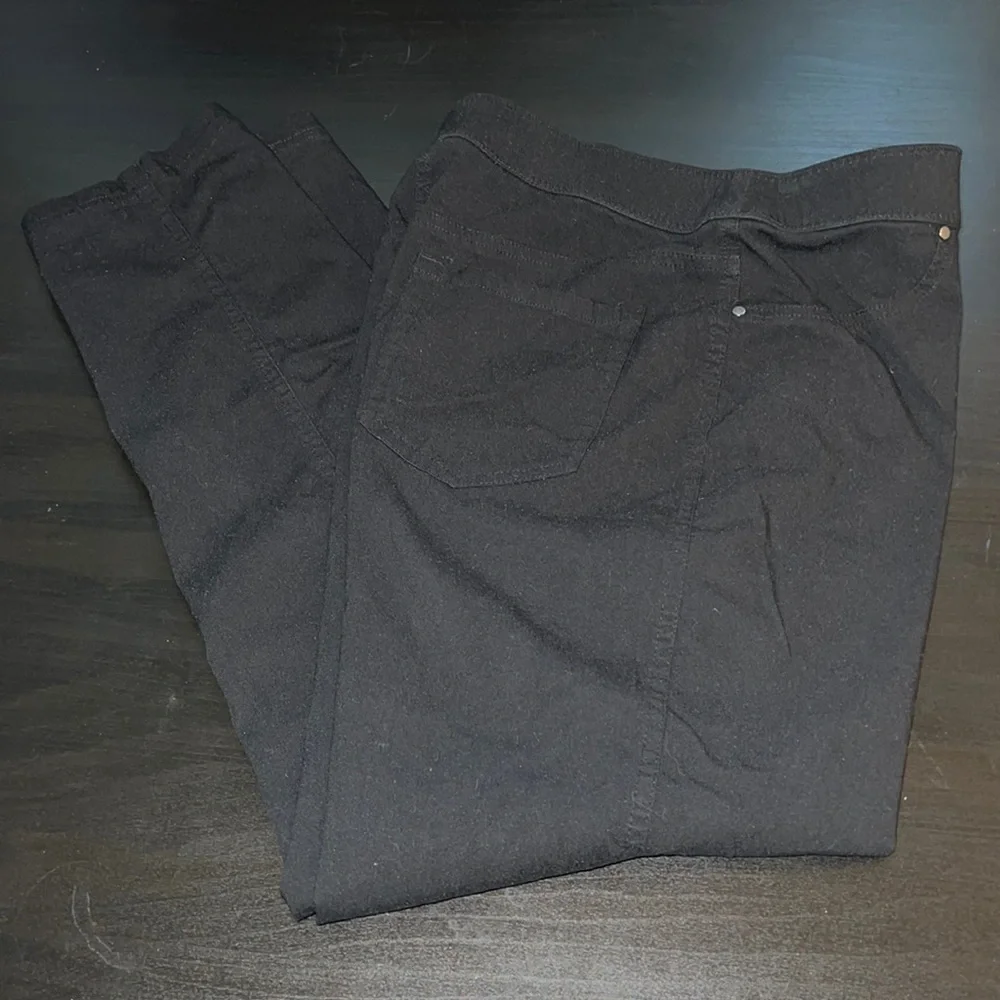 Chico’s black ankle‎ stretch pants Sz 6 Chico’s Sz 0.5 Mid Rise 10”
